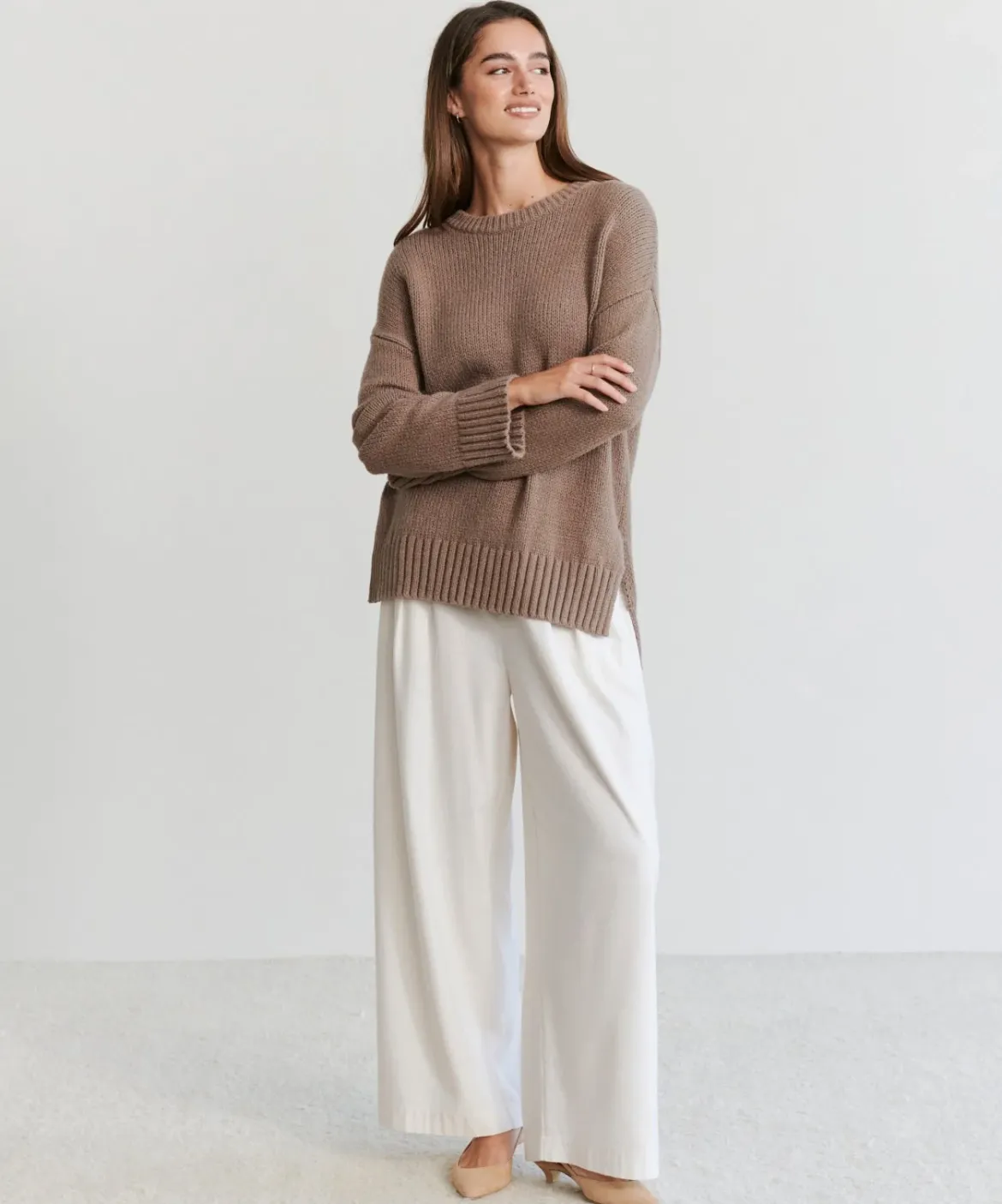 Jenni Kayne Boyfriend Crewneck Taupe New