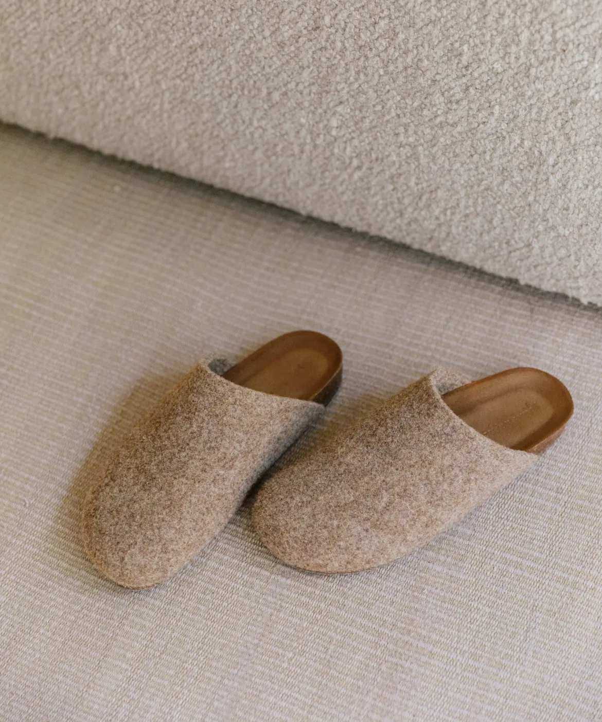 Jenni Kayne Cabin Moc Clog Taupe Fashion