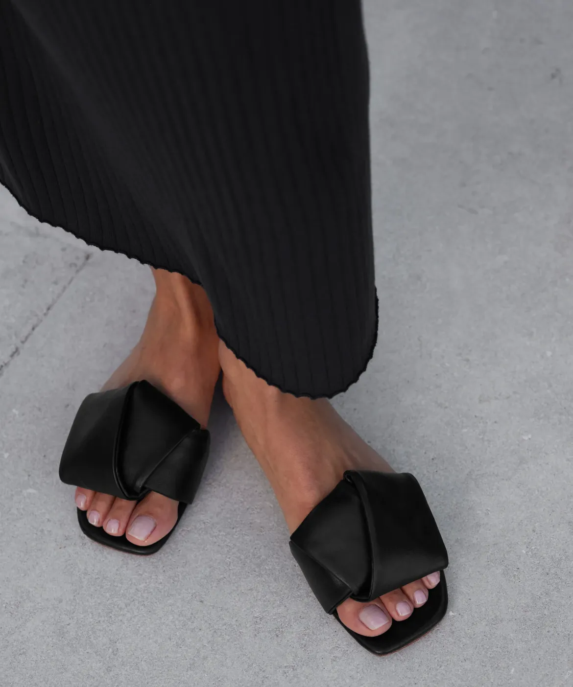 Jenni Kayne Dani Slide Black New