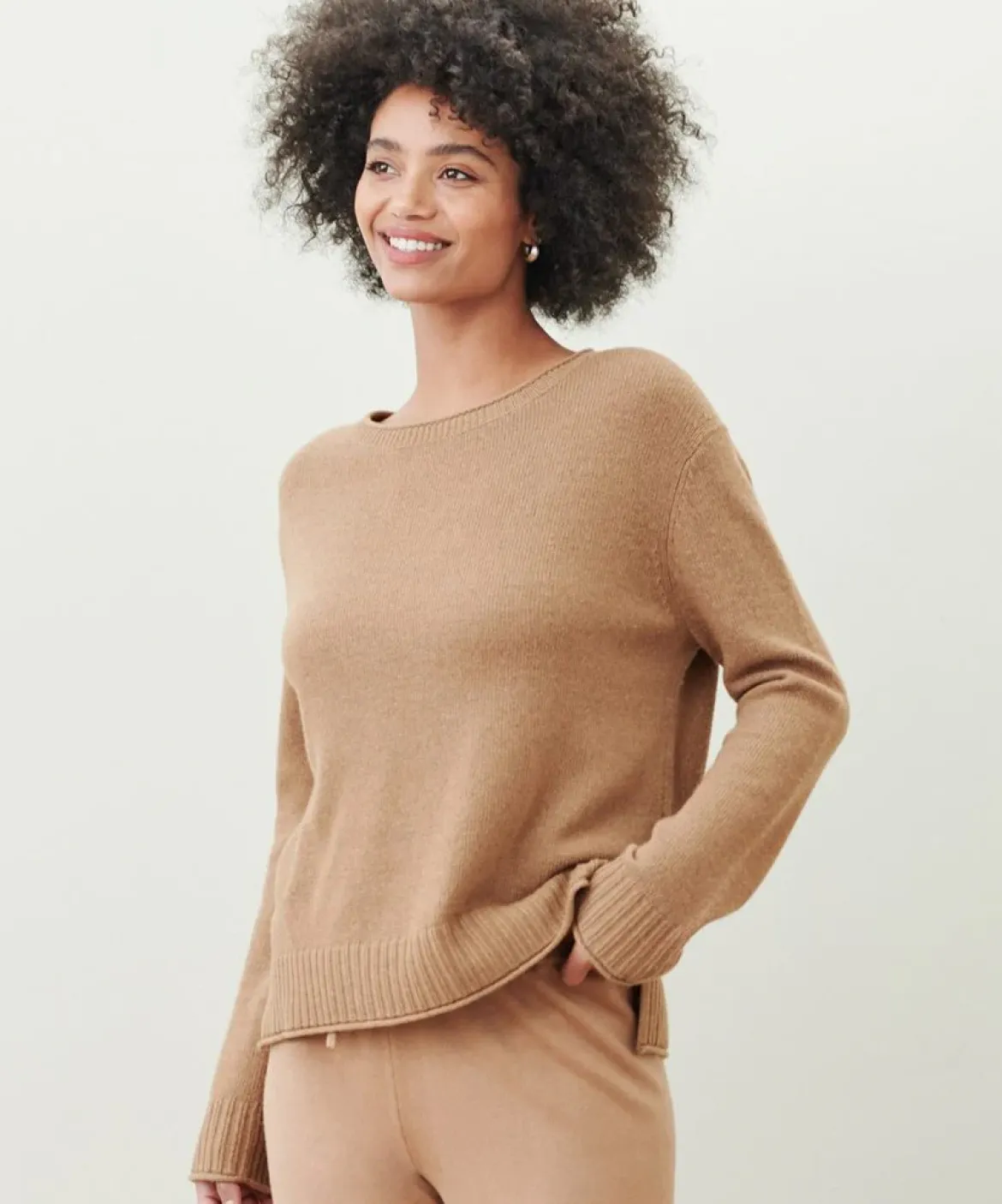 Jenni Kayne Everyday Sweater Dark Camel Hot