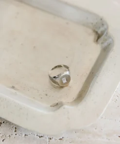 Jenni Kayne Gemma Baguette Signet Ring White Gold Hot