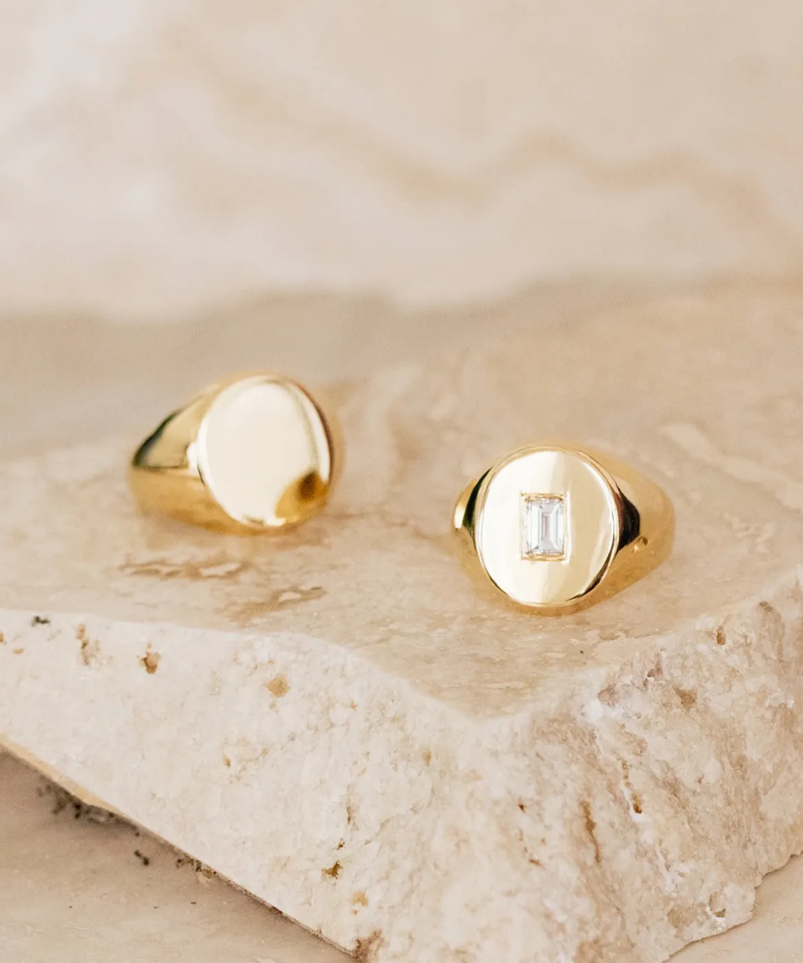 Jenni Kayne Gemma Baguette Signet Ring Gold Discount