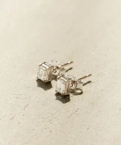 Jenni Kayne Ivy Emerald Cut Studs White Gold Hot