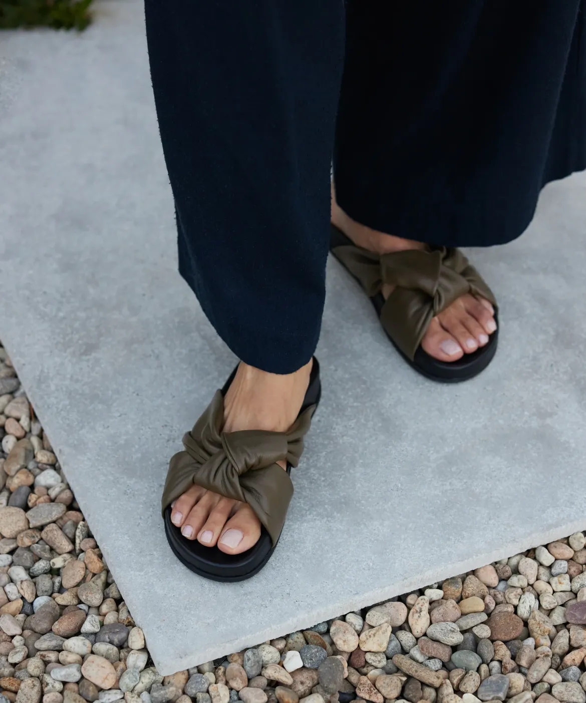 Jenni Kayne Leather Knot Sandal Olive Best