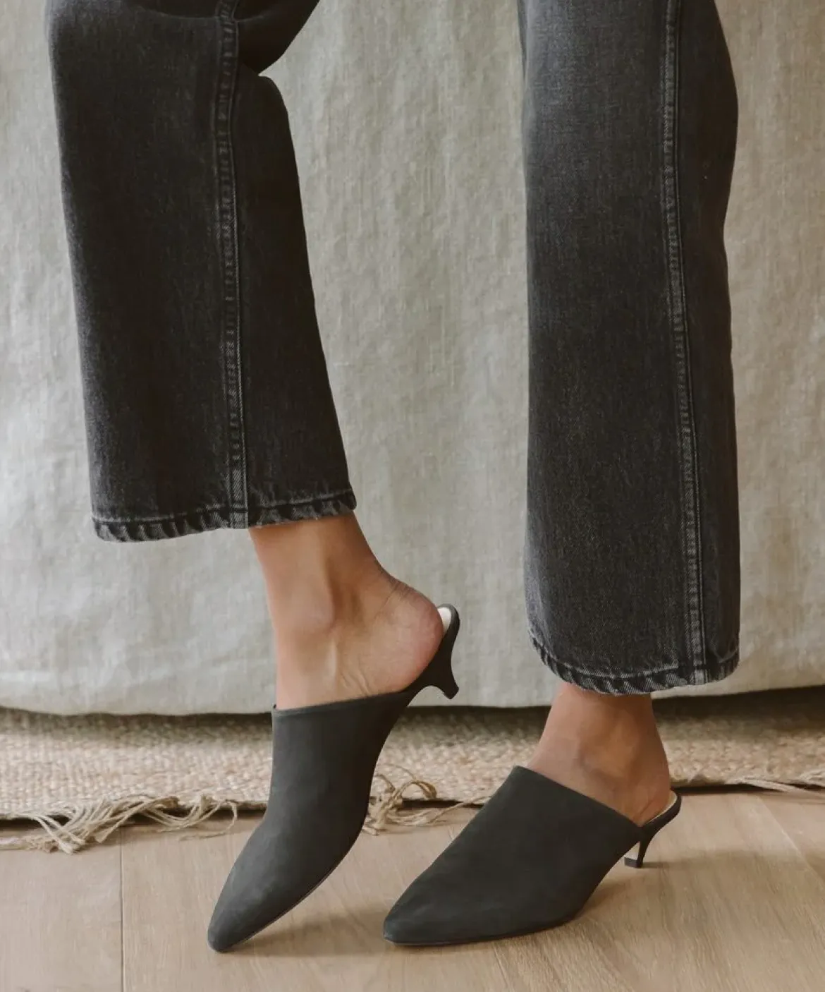 Jenni Kayne Oiled Leather Kitten Heel Mule Black Clearance