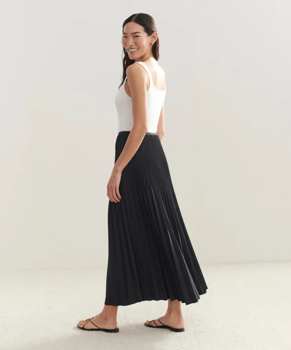 Jenni Kayne Pleated Skirt Black Hot