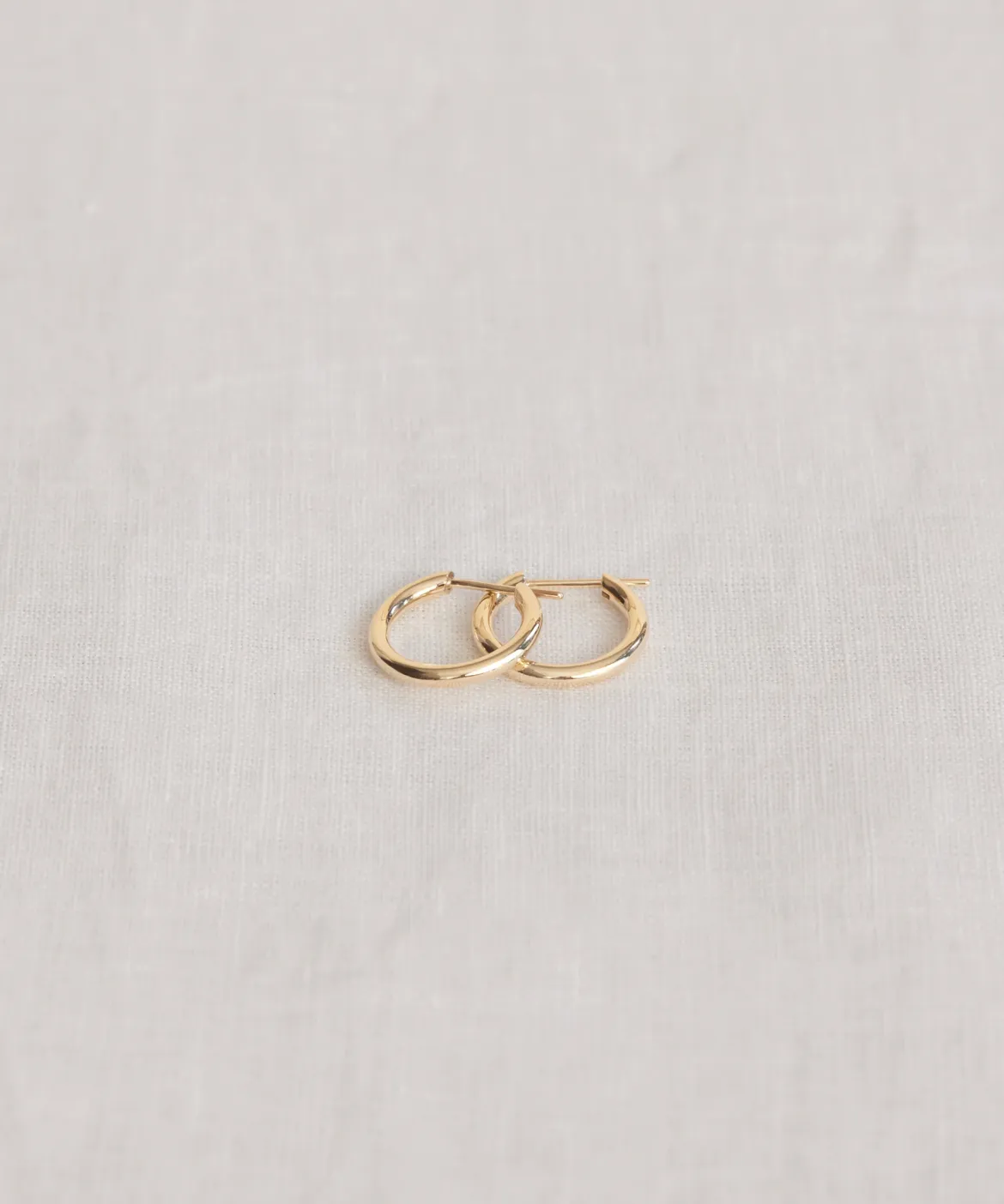 Jenni Kayne Small Eloise Hoops Gold Hot
