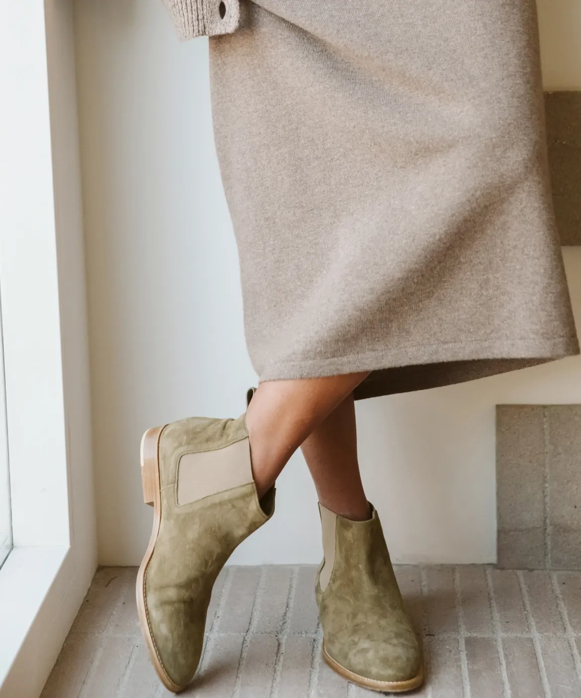 Jenni Kayne Suede Chelsea Boot Laurel Discount