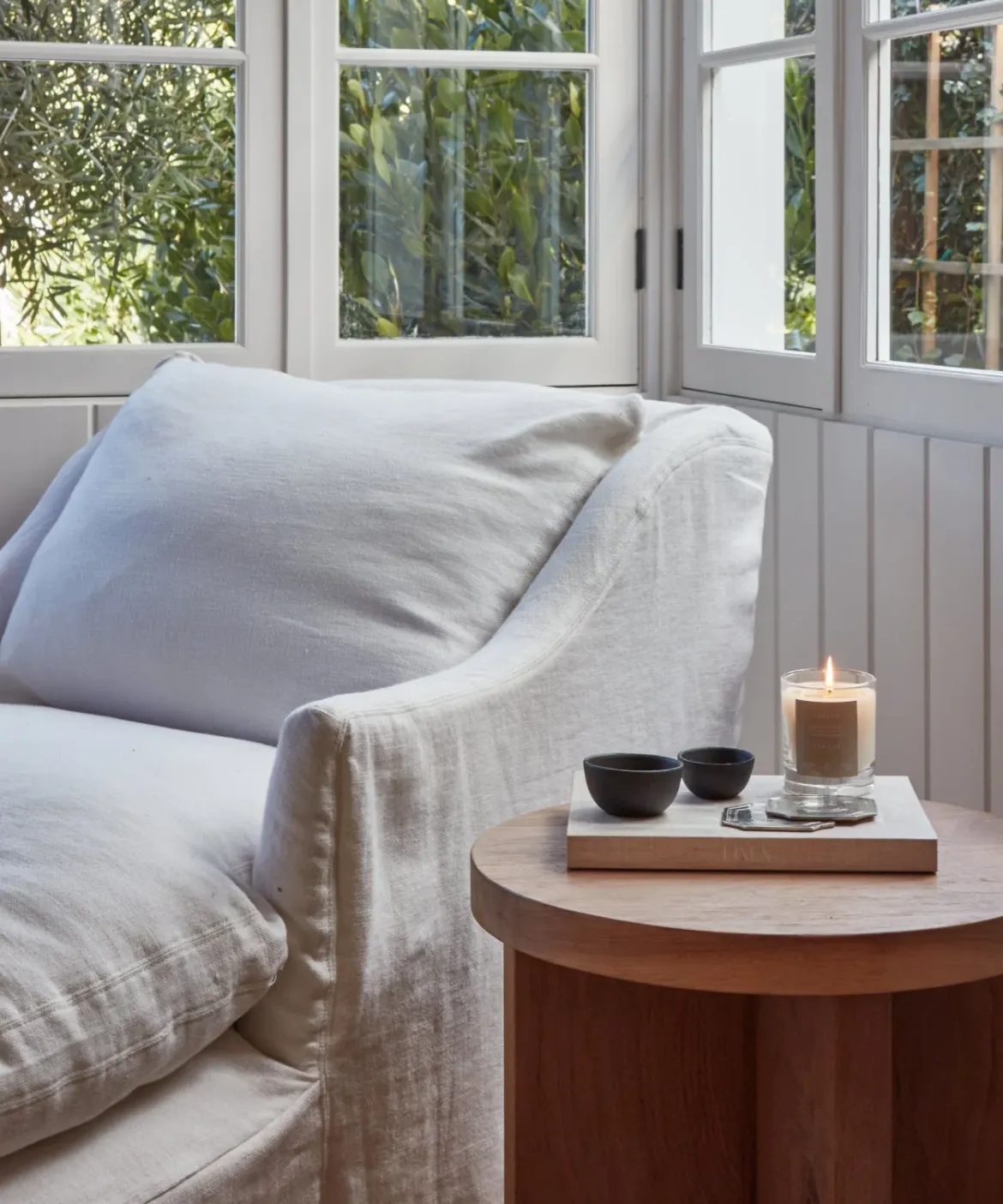 Jenni Kayne Violet Santal Candle Online